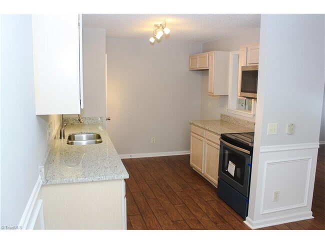 Building Photo - 2616 2C Guyer St