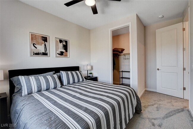 Building Photo - 871 Benning St