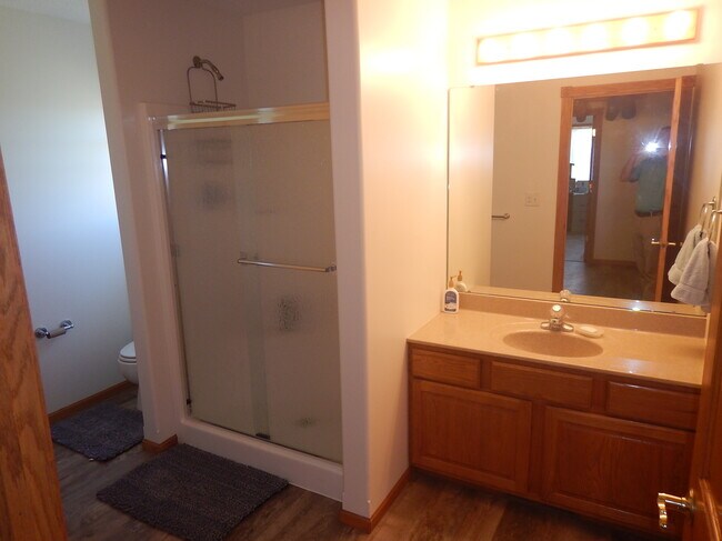 Building Photo - 35270 W Walker Rd