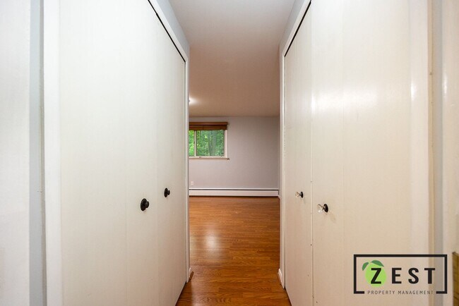 Building Photo - OPEN HOUSE Thursday August 29th 5-6pm