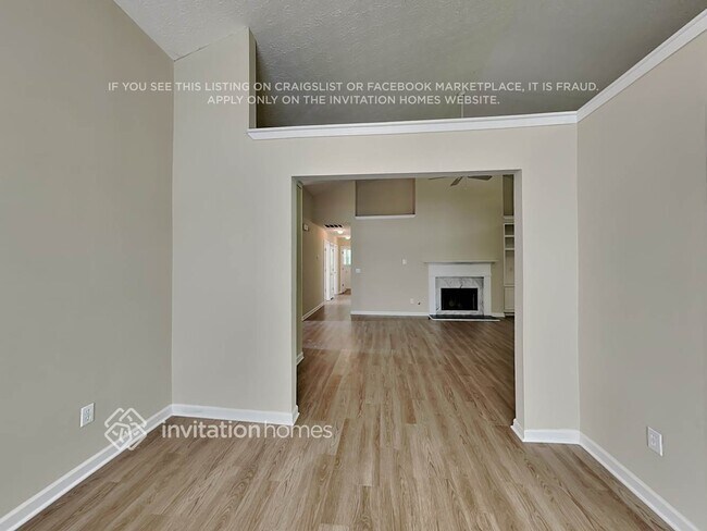 Building Photo - 9741 Silverstone Ct
