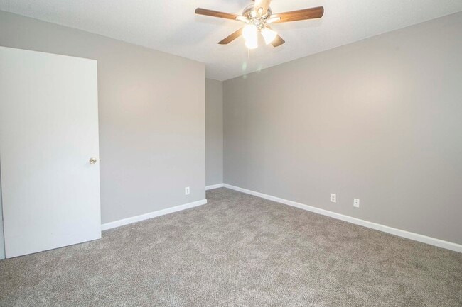 Building Photo - 1608 Hannibal Dr