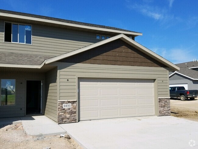 Building Photo - 1013 Tanner Ct