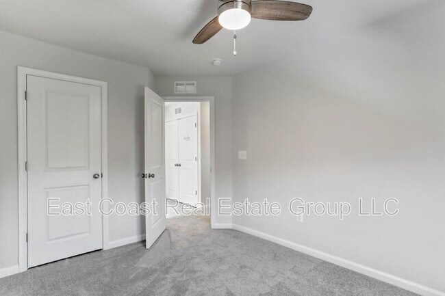 Building Photo - 163 Cooperage Rd