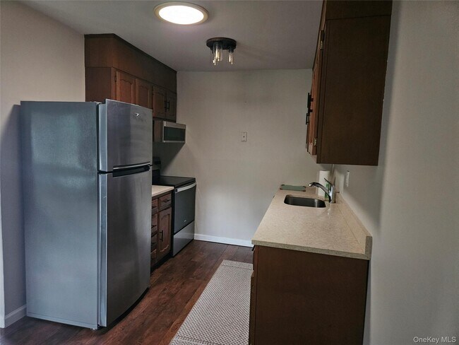 Building Photo - 232 Blackpool Ct