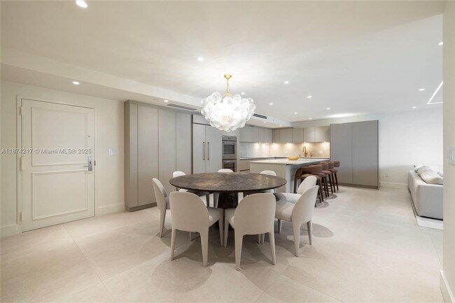 Building Photo - 10205 Collins Ave