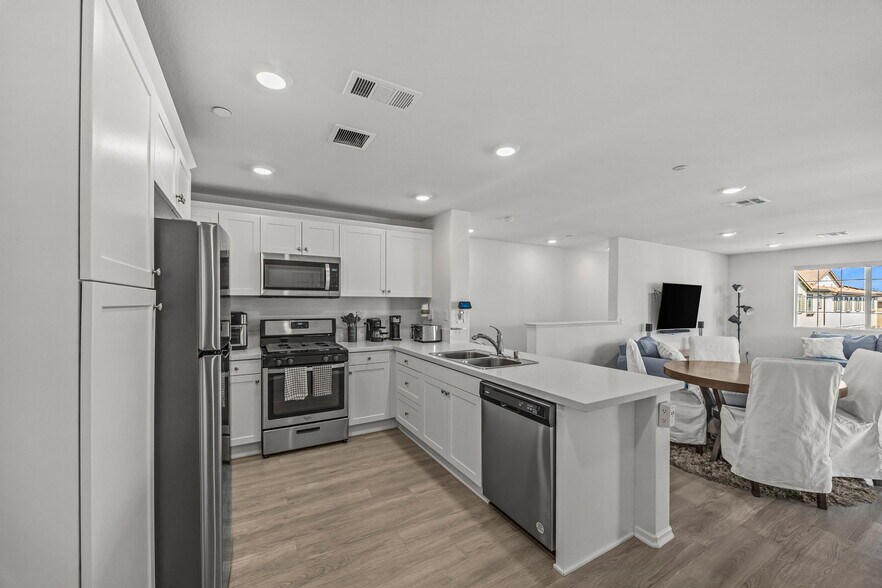 Building Photo - 28427 Partridge Way