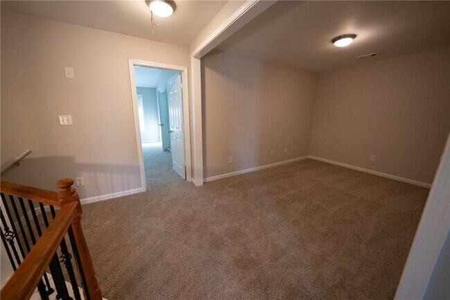 Building Photo - 4995 Berkeley Oak Dr