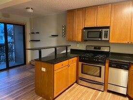 Building Photo - 2530 1st Ave S