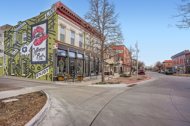 Building Photo - 2739 W 24th Ave