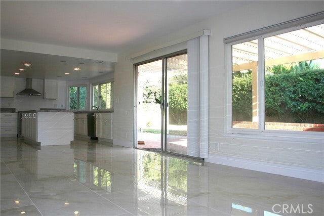 Building Photo - 27582 Cenajo