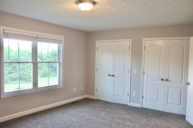 Building Photo - 162 Cedar Point Ln