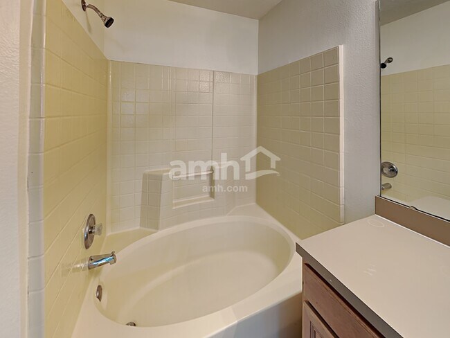 Building Photo - 4416 Brookdale Court