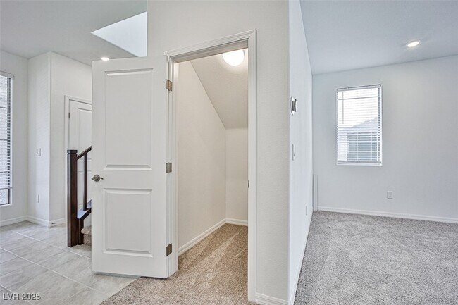 Building Photo - 7428 Legacy Pt St