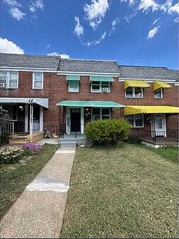 Building Photo - 3 Bedroom 2 bathroom