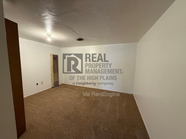 Building Photo - 103 Caliche St