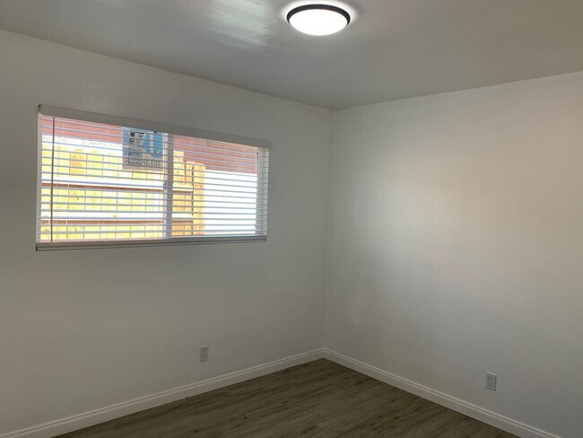 Building Photo - 4334 W 145th St