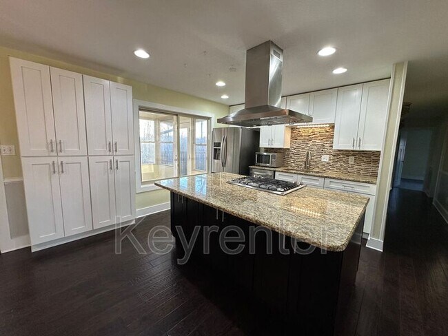 Building Photo - 303 Highstone Ln