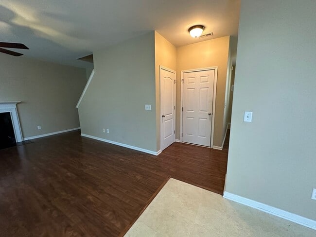 Building Photo - 1203 Castle Pines Dr
