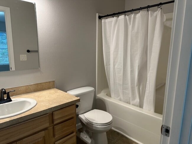 Building Photo - 223 Pioneer Dr