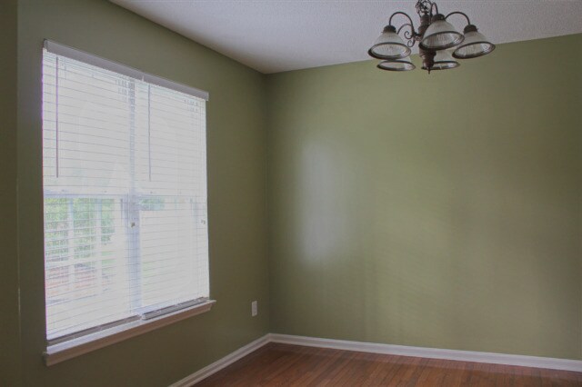 Building Photo - Charming, Well-Loved 3 Bedroom Home near the Streets at Southpoint!