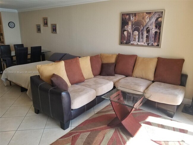 Building Photo - 2101 S Ocean Dr