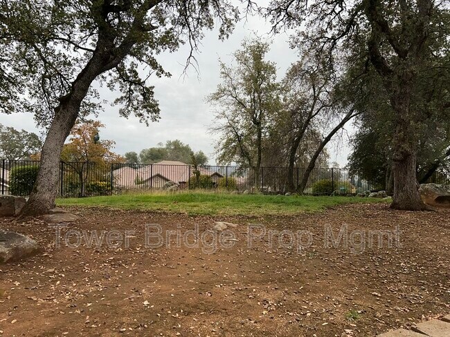 Building Photo - 3766 Mira Loma Dr