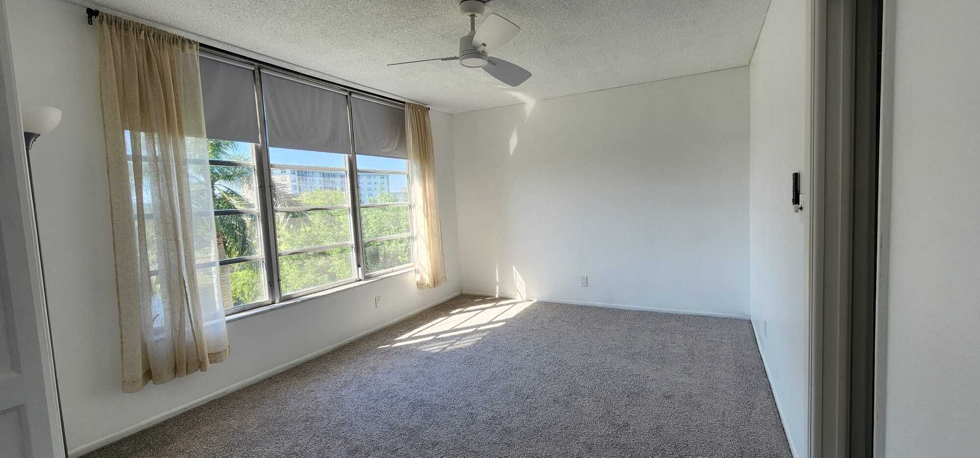 Building Photo - 3010 N Course Dr