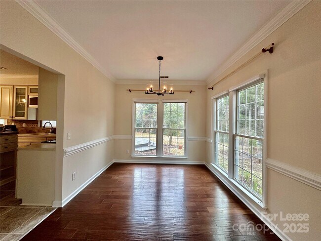 Building Photo - 126 Lake Davidson Cir