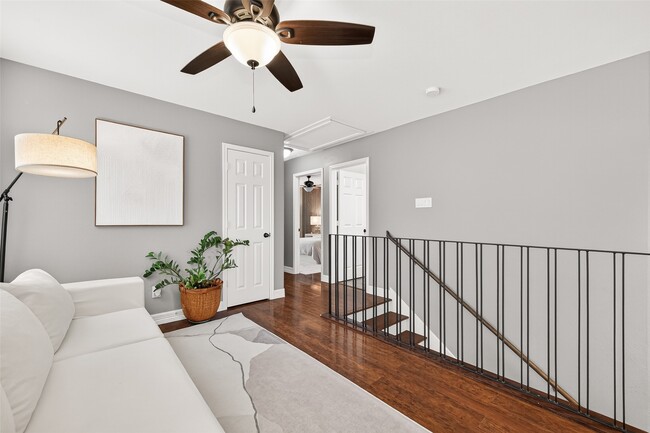 Building Photo - 6639 Sharpstone Creek Ln