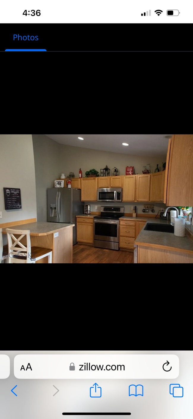 Building Photo - 1211 Hunters Way