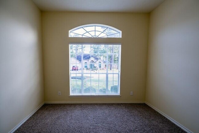 Building Photo - 7626 Painton Ln
