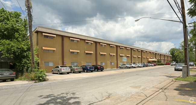 Primary Photo - Camino Flats