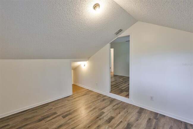 Building Photo - 13703 Sweetwater Cove Pl