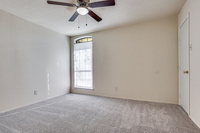 Building Photo - Charming 3 Bed, 2 Bath Single-Story Home in Richardson, TX - Available for Lease!