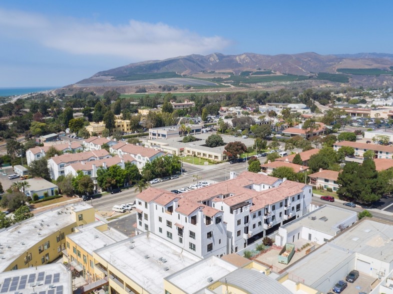 Building Photo - Santa Clara Courts Apartments of Ventura