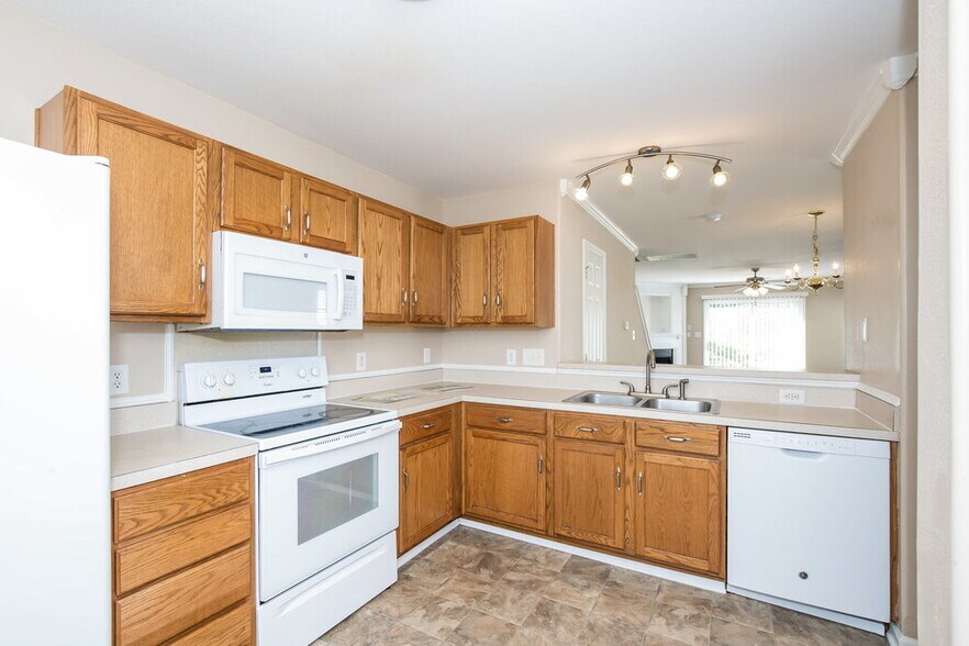 Building Photo - 10030 Orchard Grass Ct