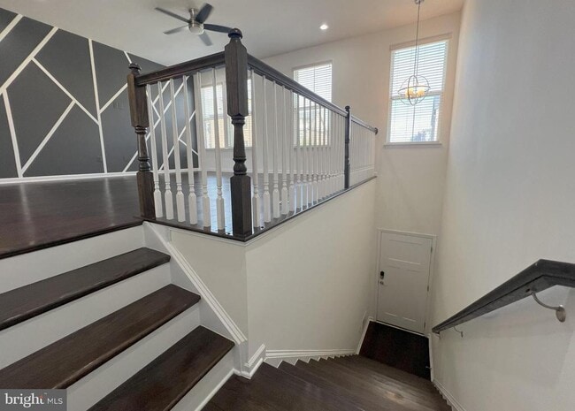 Primary Photo - 3092 Alan Shepard St