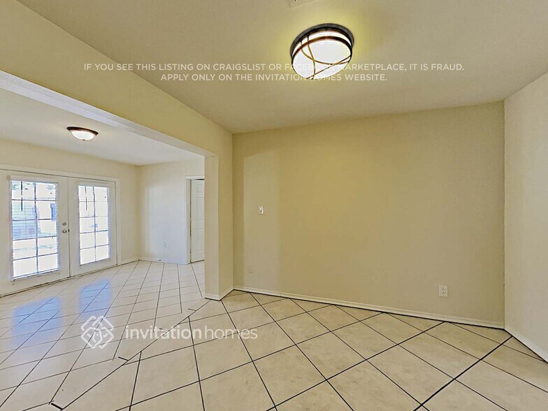 Building Photo - 1531 W Villa Rita Dr