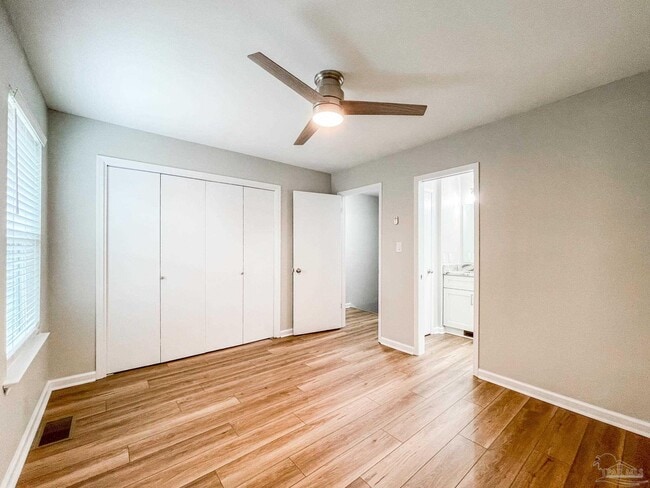 Building Photo - 2106 Schwab Ct