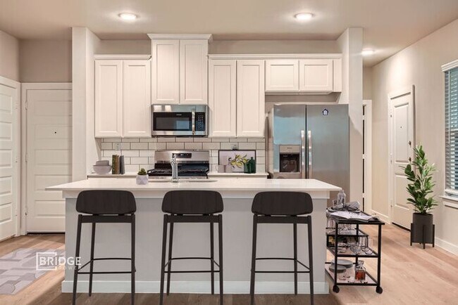 Building Photo - AMHERST PLAN