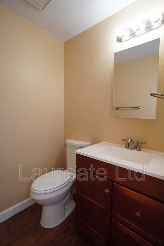 Building Photo - 13928 E Utah Cir