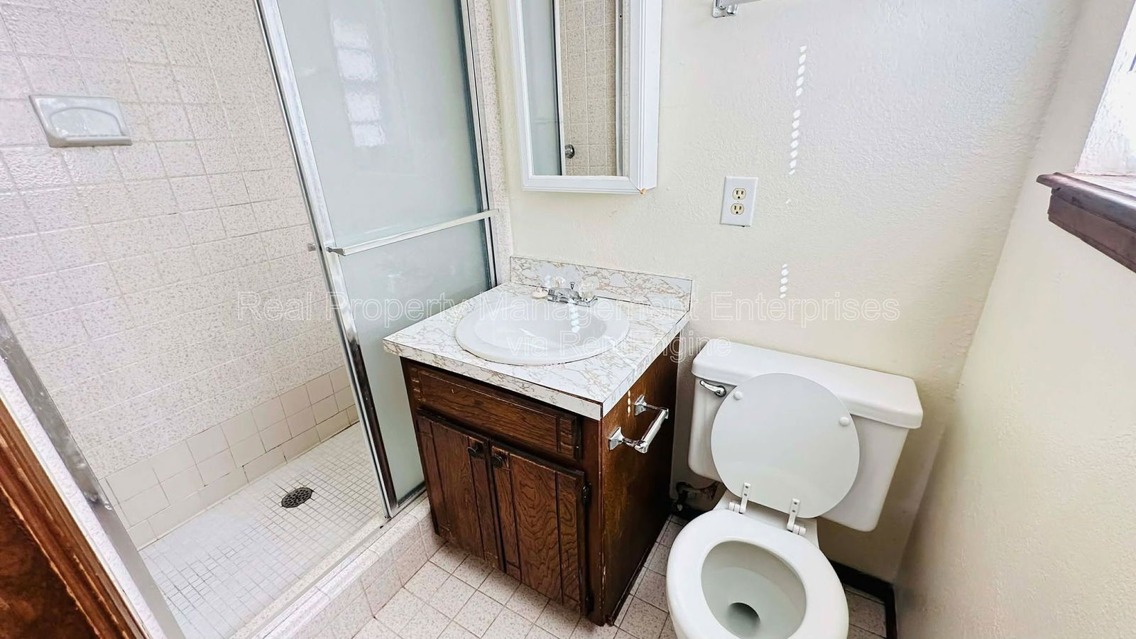 Building Photo - 4816 S Fairmont Ave