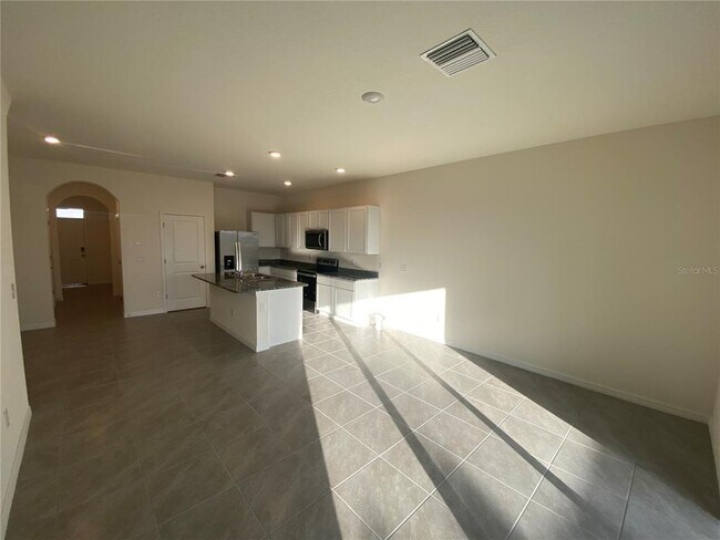 Building Photo - 2906 Suncoast Plains Dr