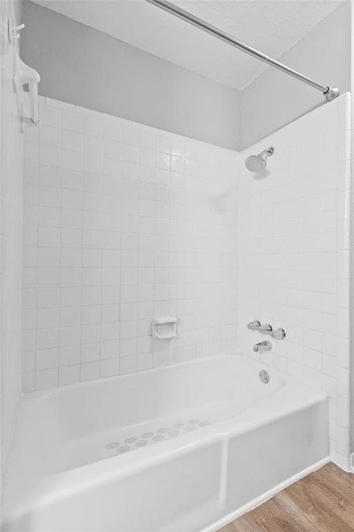 Building Photo - 1930 Holly Hill Dr