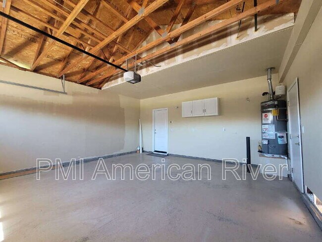 Building Photo - 10920 Bellone Way