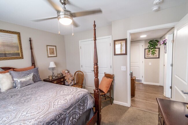 Building Photo - 3 br, 2 bath Townhome - Butler Crossing II