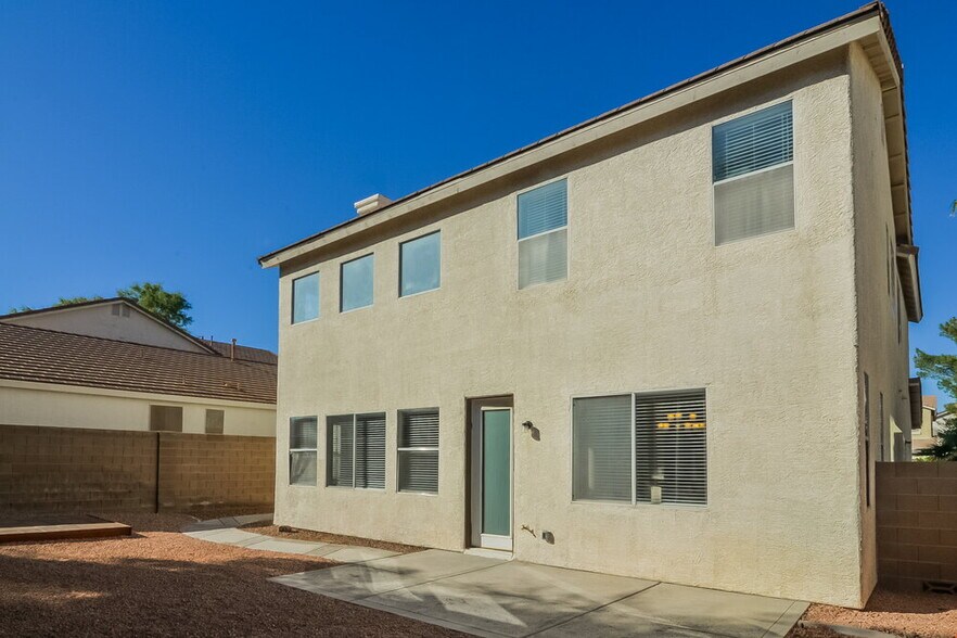 Building Photo - 1741 Buttermilk Dr
