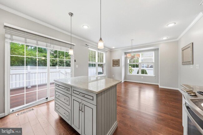 Building Photo - 3518 Trevi Ct