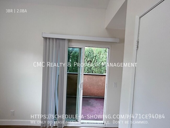 Building Photo - 1580 Park Ave